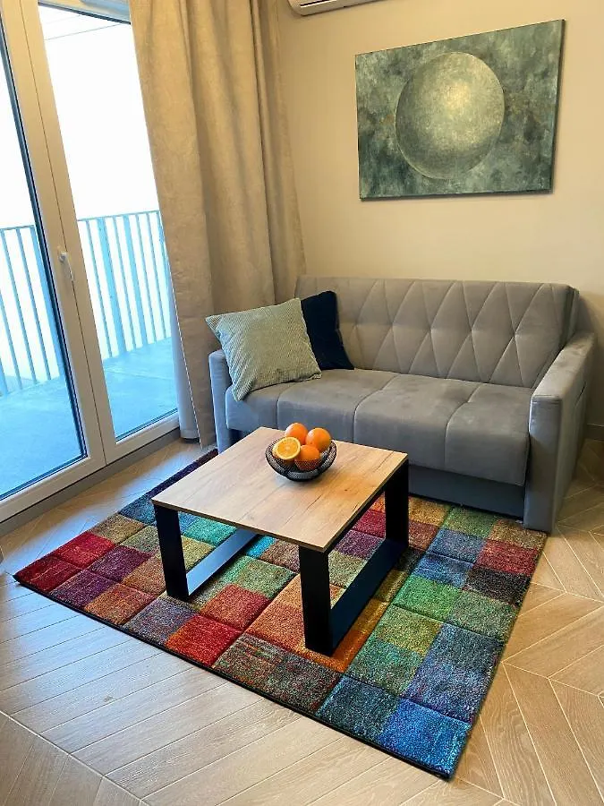 Апартаменты Grey House + Free Parking Вроцлав 0*,  Польша